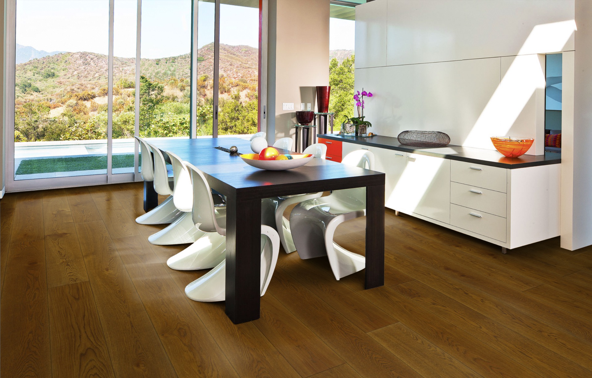 Паркетная доска Kahrs Новая классика Дуб Янтарь Nouveau Rich 151N8AEKQ1KW240 Lively 2420×187×15 фото в интерьере